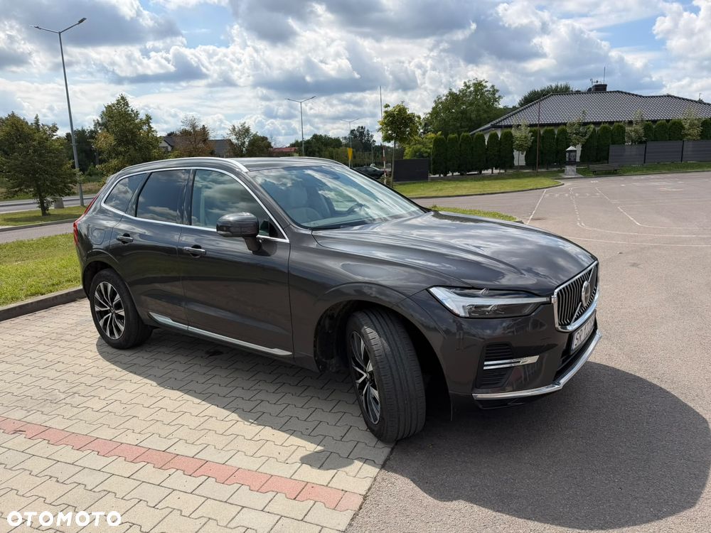 Volvo XC 60 B5 B AWD Plus Bright - 4