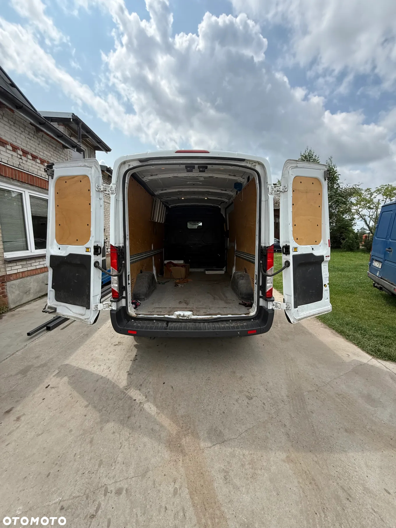 Ford Transit - 8