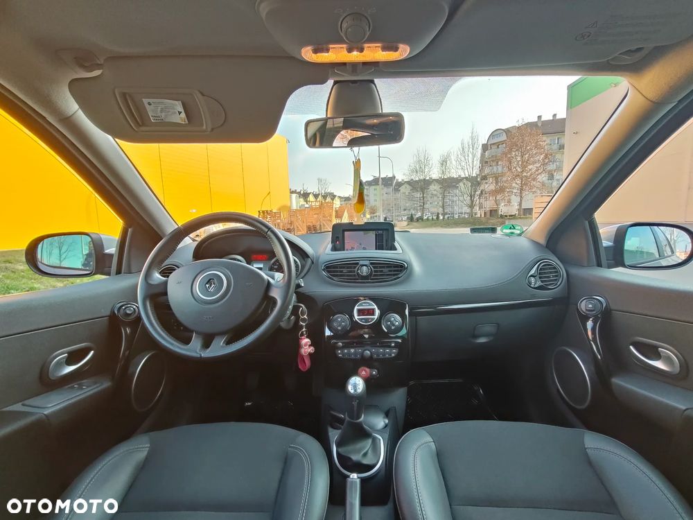 Renault Clio 1.2 16V 75 nightDay - 4