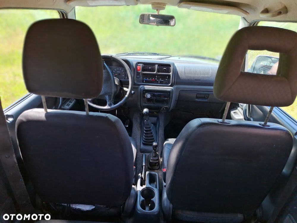 Suzuki Jimny 1.3 - 11