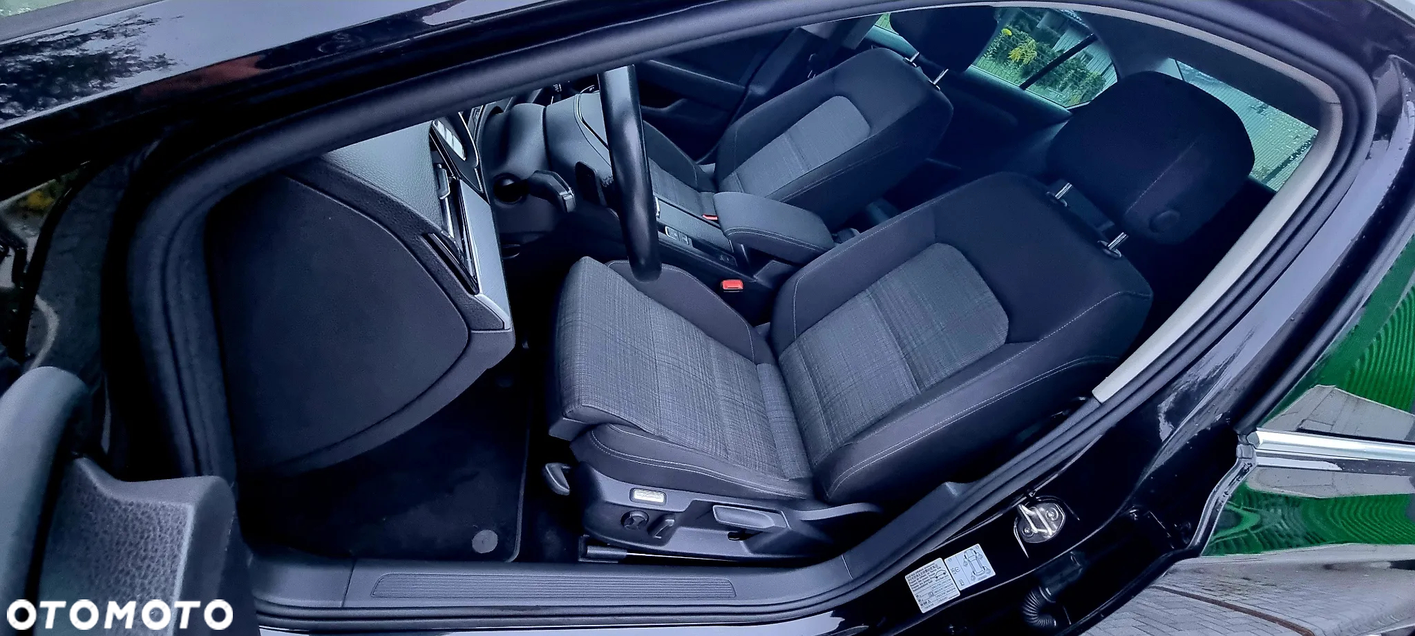 Volkswagen Passat 2.0 TSI Elegance DSG - 16