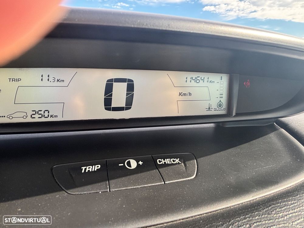 Citroën C4 1.6 HDi Business Airdream - 6