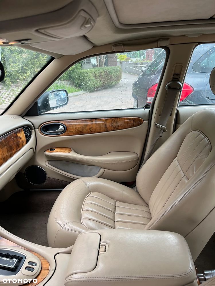 Jaguar XJ Sovereign 4.0 - 9