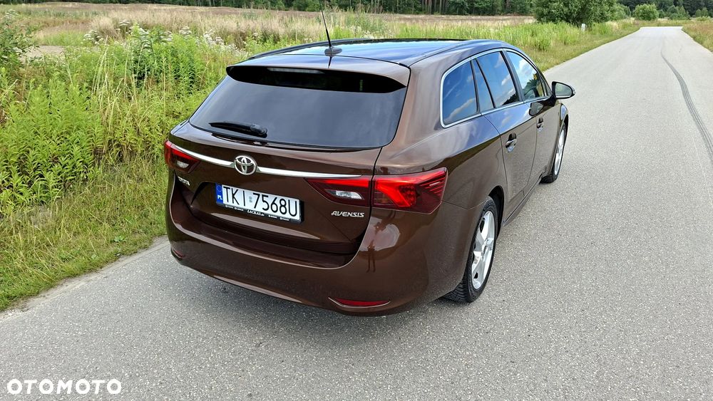 Toyota Avensis 2.0 D-4D Premium - 19