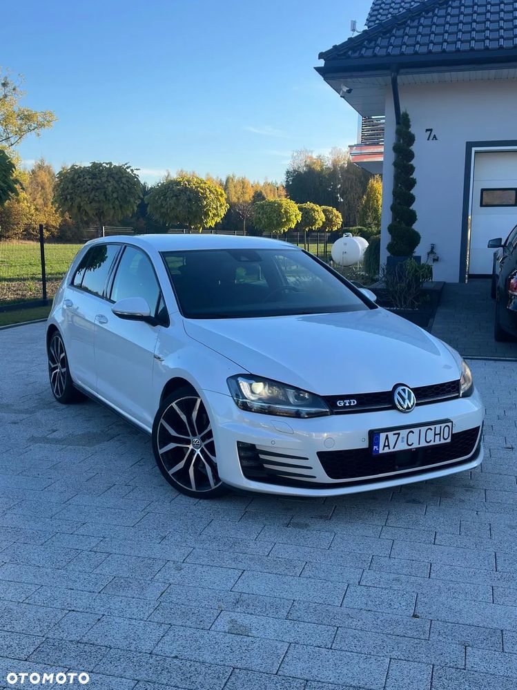 Volkswagen Golf 2.0 TDI BMT GTD DSG - 3