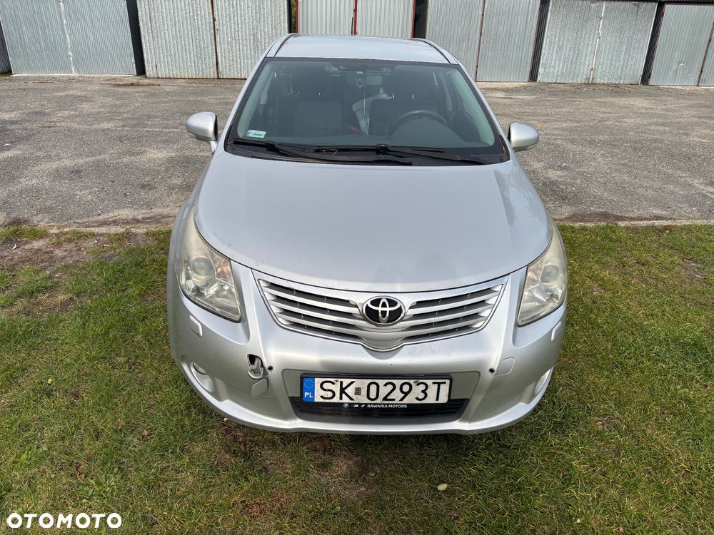 Toyota Avensis - 4