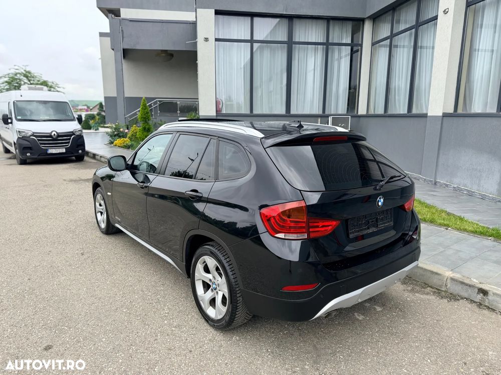 BMW X1 sDrive18d xLine - 17