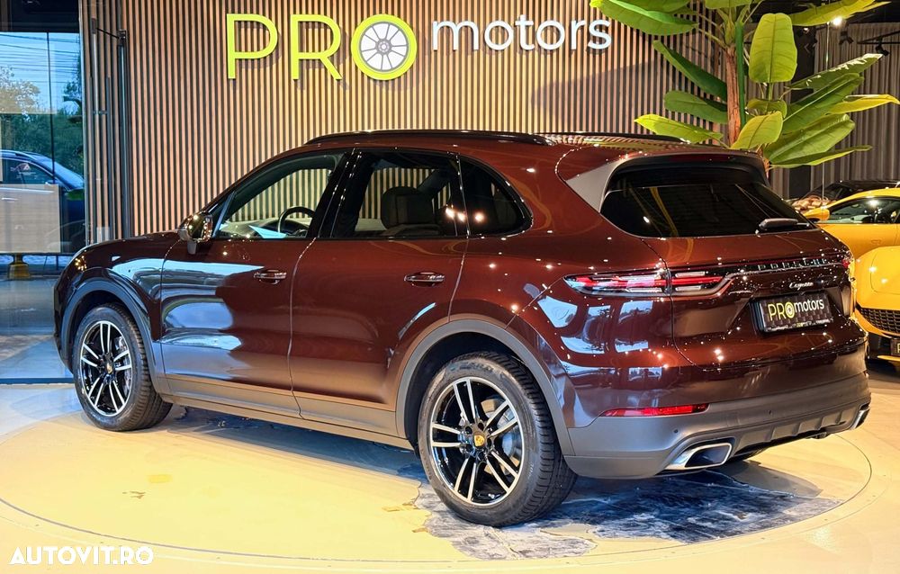Porsche Cayenne - 3
