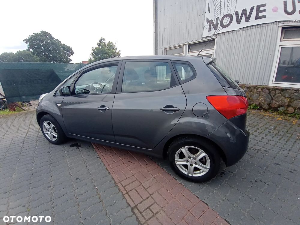 Kia Venga 1.4 L - 10