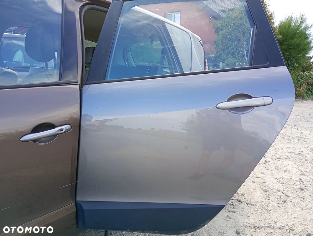 RENAULT SCENIC III drzwi lewe tylne lewy tył TEKNG - 1