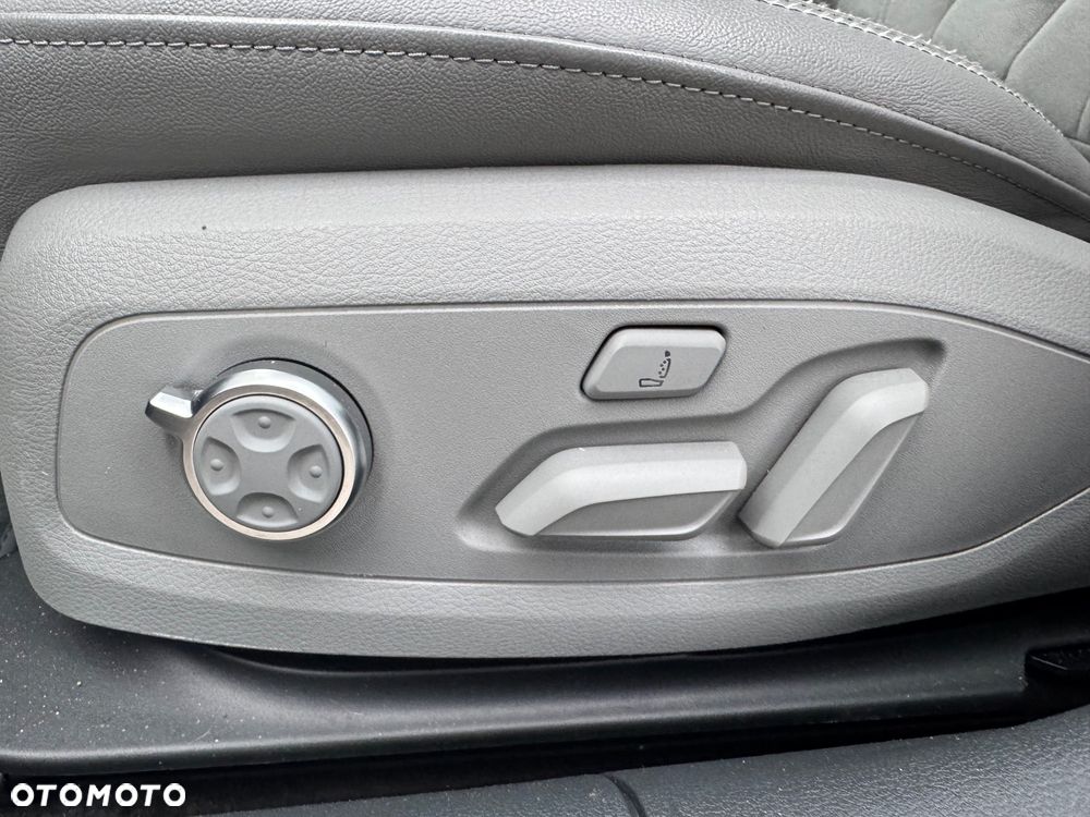 Audi A4 Limousine 2.0 TFSI ultra Sport S tronic - 13