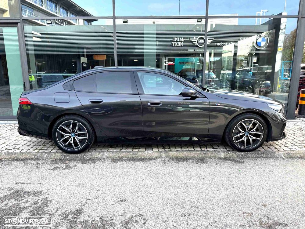 BMW i5 eDrive40 - 15