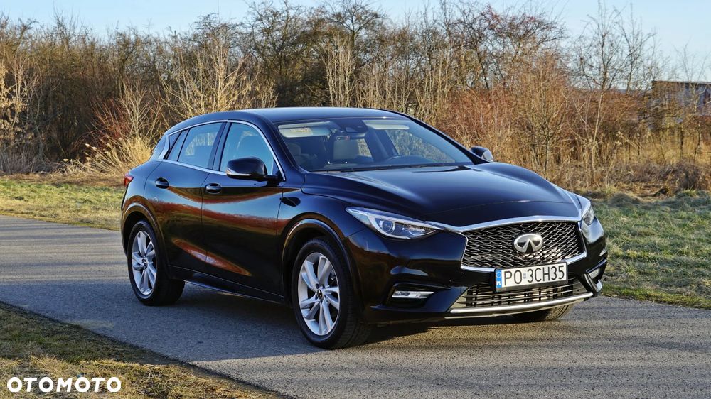Infiniti Q30 1.5d Premium 7DCT - 2
