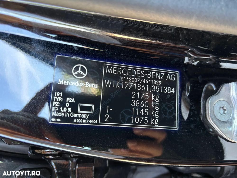 Mercedes-Benz A 250 e 8G-DCT - 13
