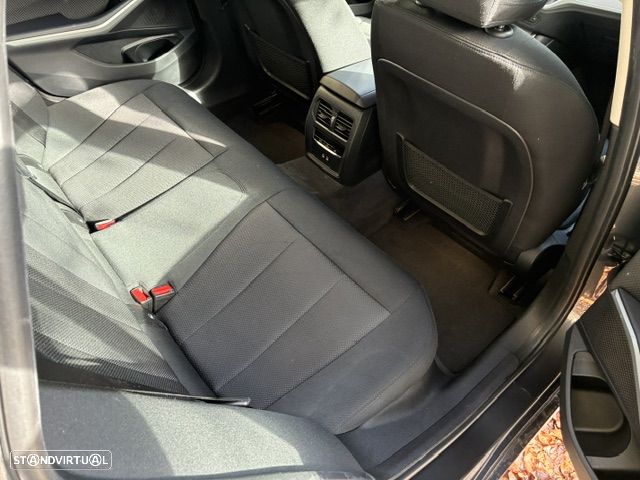 BMW 318 d Ultimate Auto - 20