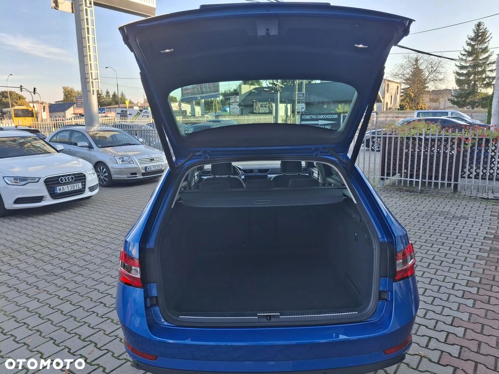 Skoda Superb 1.5 TSI Ambition DSG - 17