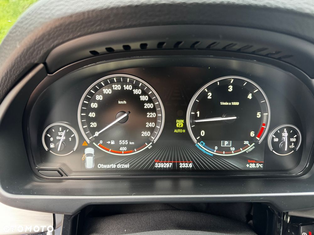 BMW X5 xDrive30d Sport-Aut - 15