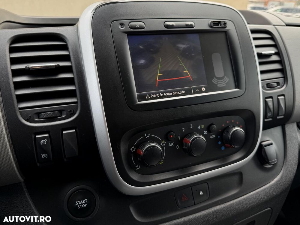 Nissan nv300 - 11