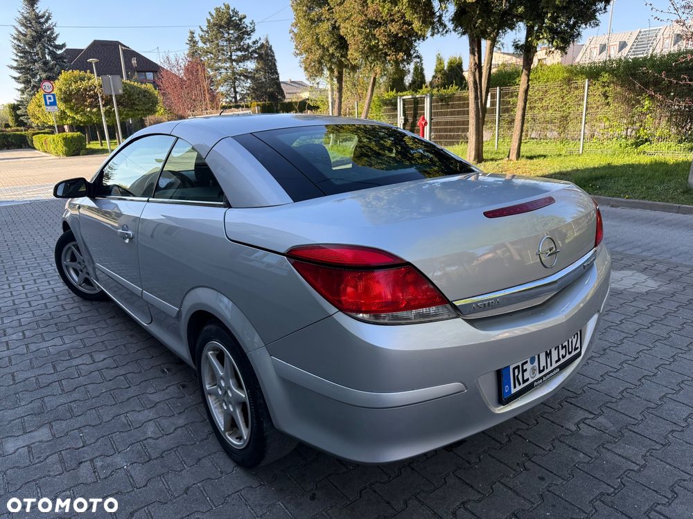 Opel Astra 1.6 Catch me - 23