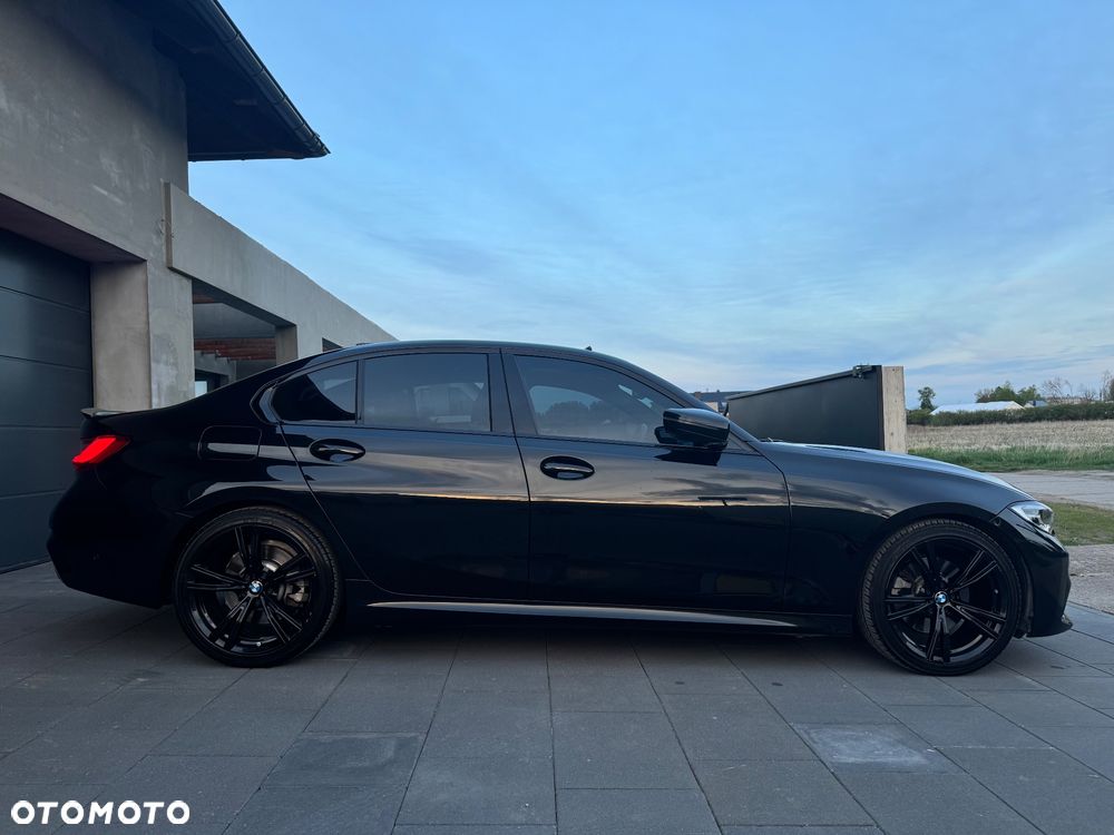 BMW Seria 3 330i M Sport - 22
