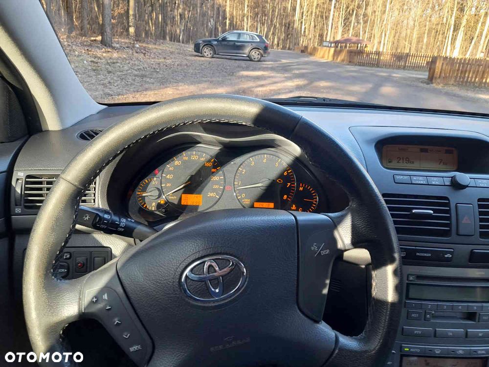 Toyota Avensis 2.0 VVT-i Sol plus - 12