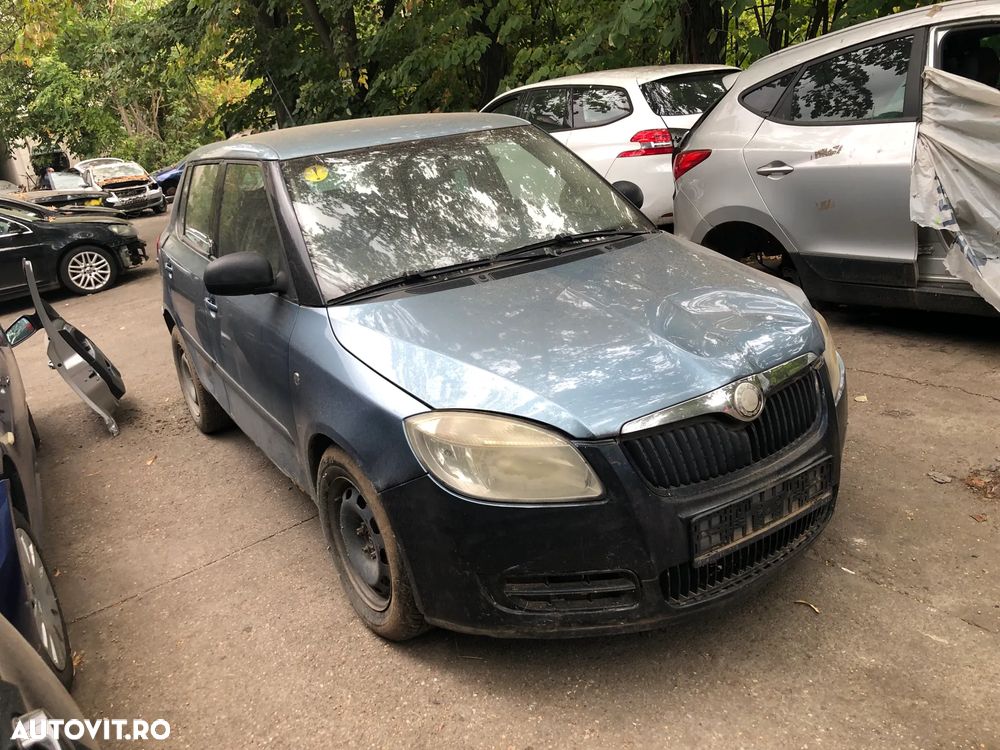 Dezmembrez Skoda Fabia 2 2009 bleo 1,2 benzina - 7