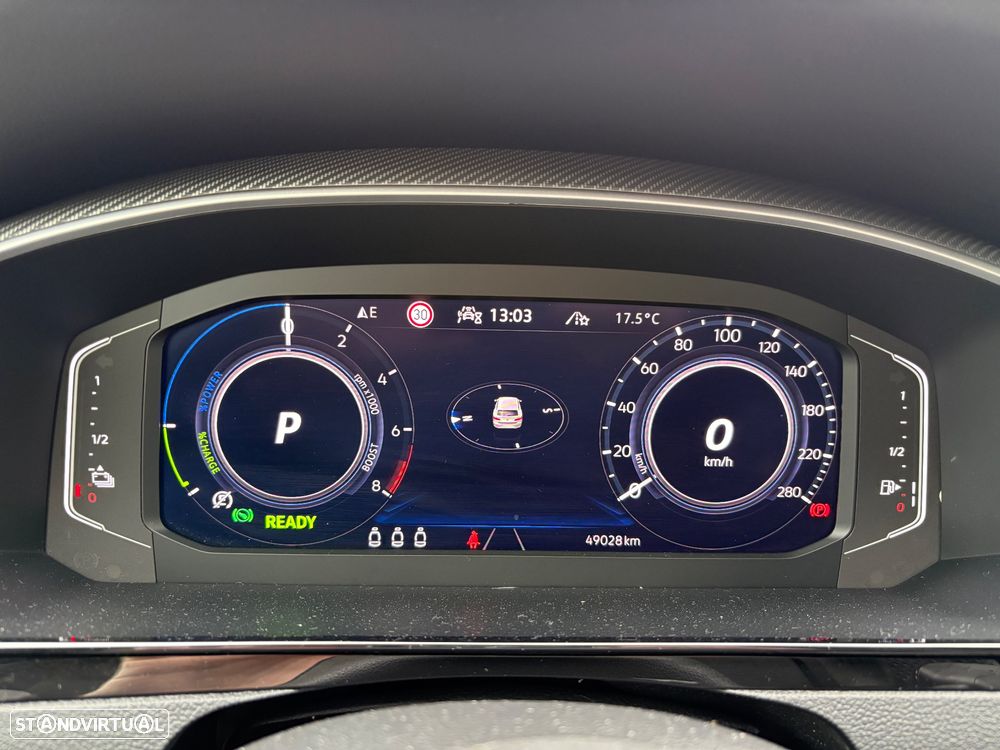 VW Arteon Shooting Brake - 23