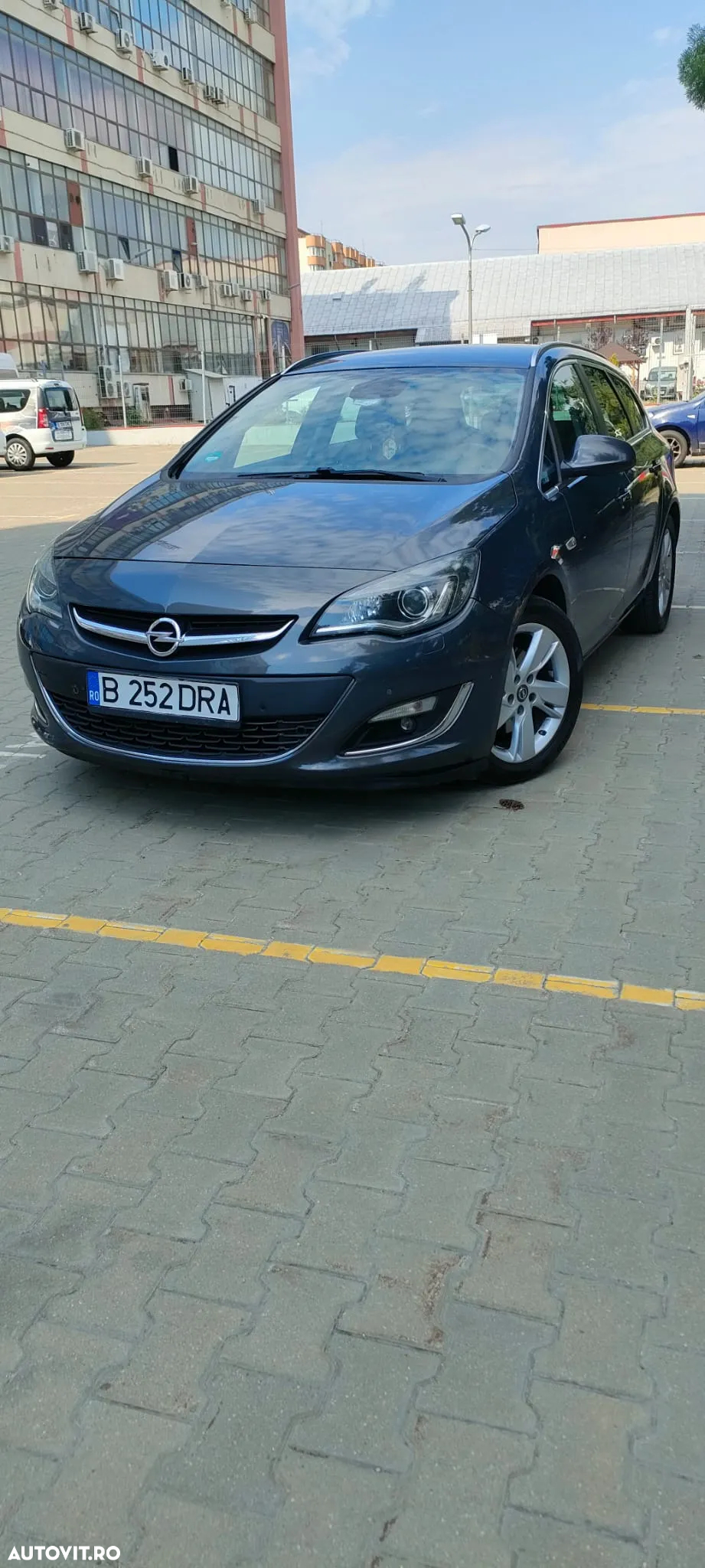 Opel Astra 1.6 D (CDTI) Start/Stop Sports Tourer Business - 12