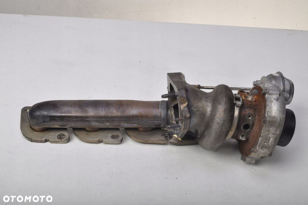 W212 E63 AMG 5.5 V8 558KM TURBINA A1570900880 - 5
