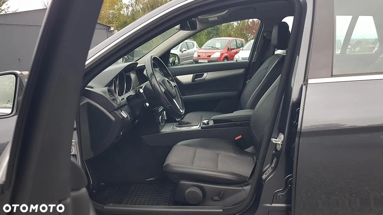 Mercedes-Benz Klasa C 220 T CDI DPF Automatik BlueEFFICIENCY Avantgarde - 21