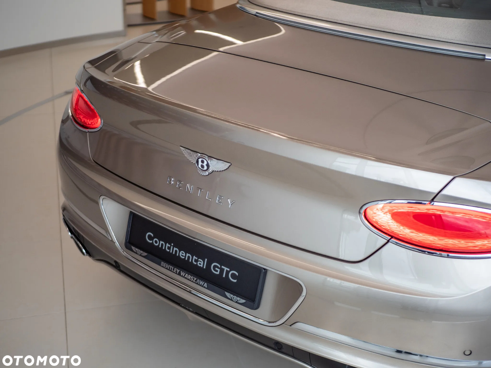 Bentley Continental GT New Convertible V8 Mulliner - 11