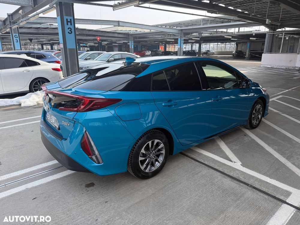 Toyota Prius - 3