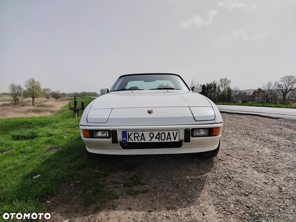Porsche 924 - 5