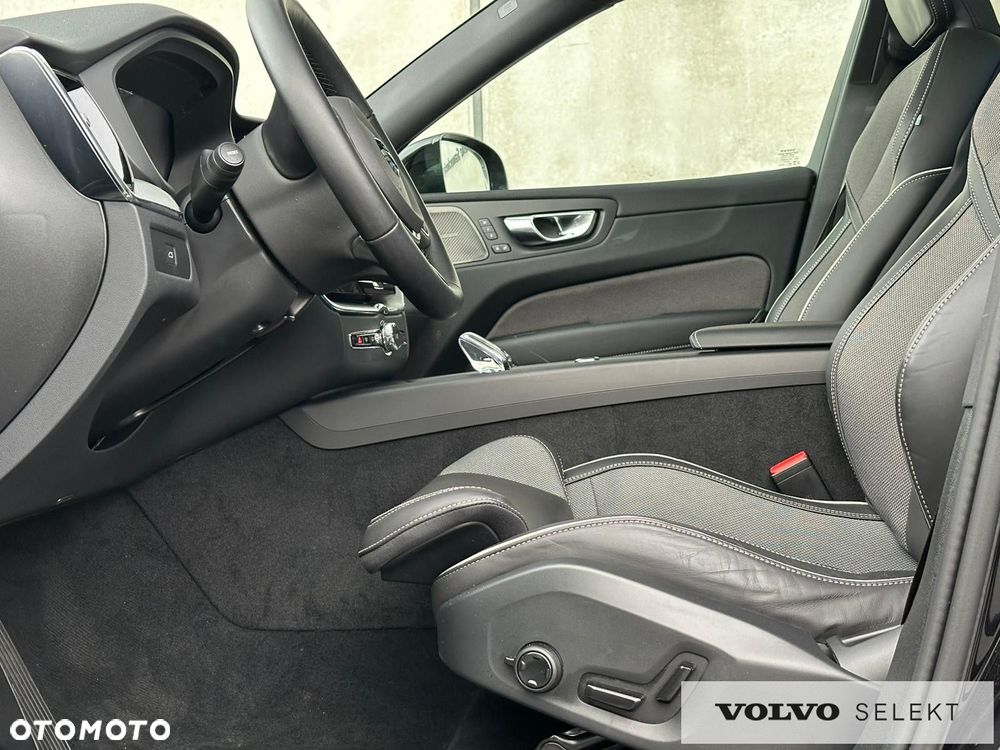 Volvo XC 60 - 25