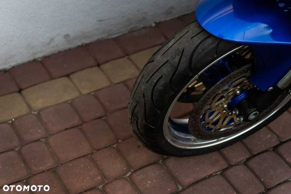 Honda CBR - 9