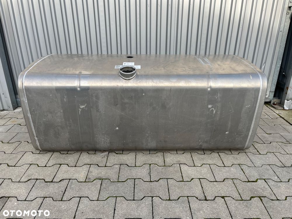 Zbiornik paliwa MAN TGX TGS 590 litrów bak