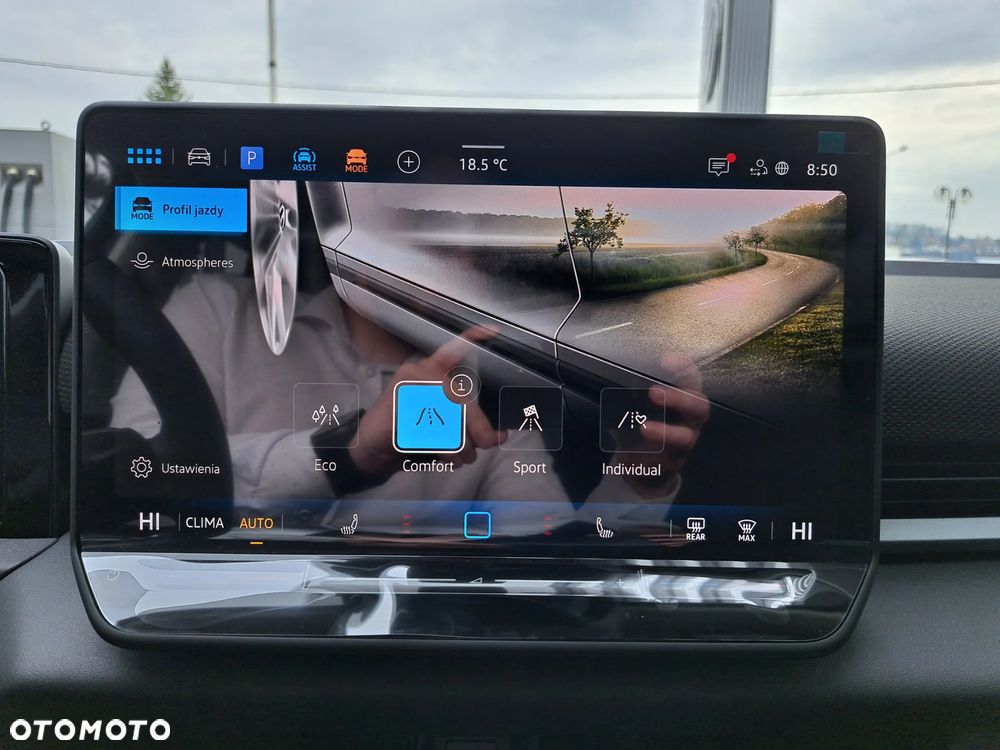 Volkswagen T-Roc 1.5 eTSI Style DSG - 28