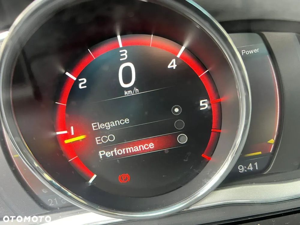 Volvo XC 60 2.4D AWD Summum - 18