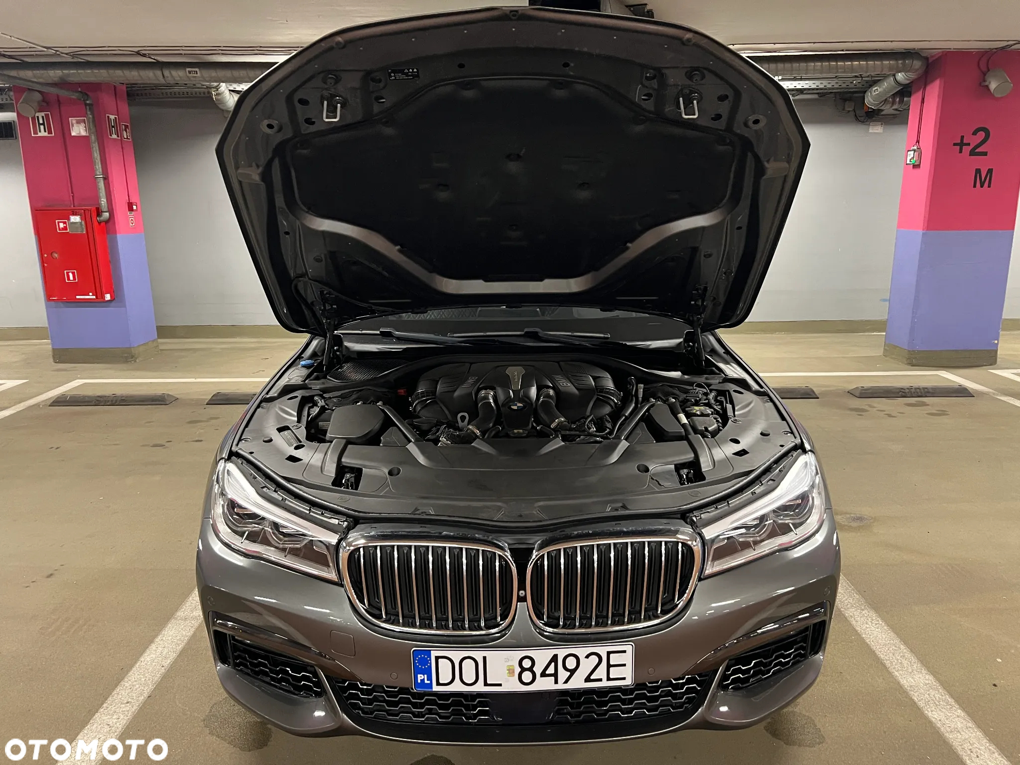 BMW Seria 7 750i xDrive - 27