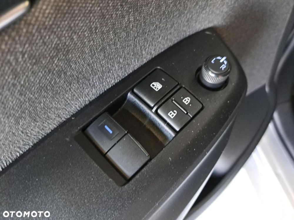 Toyota Yaris - 32