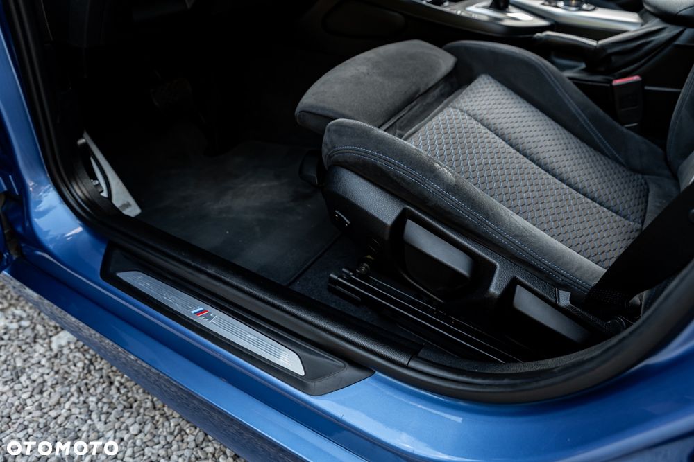 BMW Seria 1 125d - 19