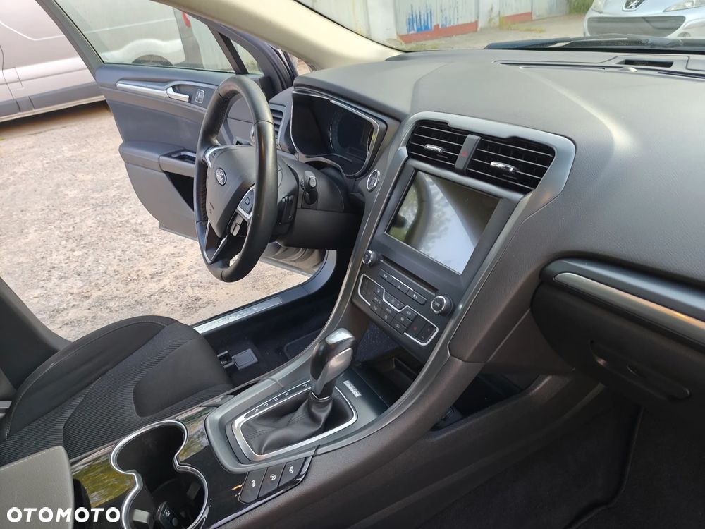 Ford Mondeo 2.0 TDCi Titanium PowerShift - 19