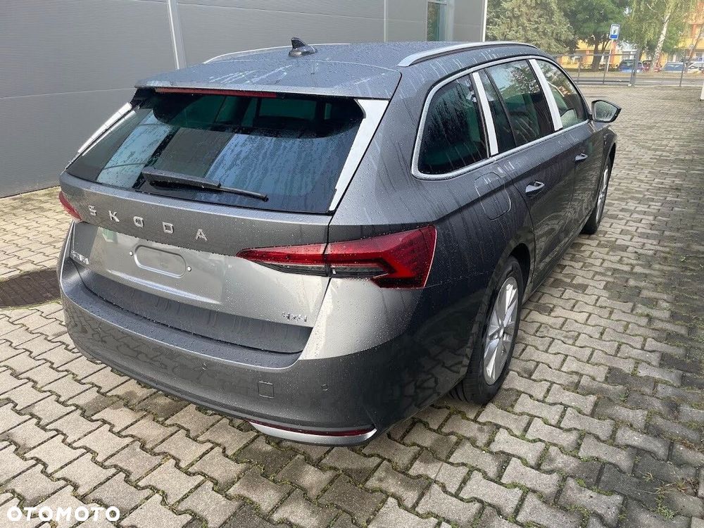 Skoda Octavia 2.0 TSI Drive Selection 4x4 DSG - 4