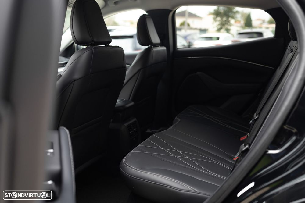 Ford Mustang Mach-E Alargada AWD - 22