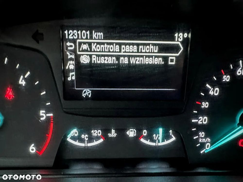 Ford Fiesta 1.5 TDCi ACTIVE - 21