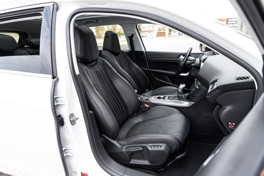 Peugeot 308 BlueHDi 150 EAT6 Stop & Start Allure - 23