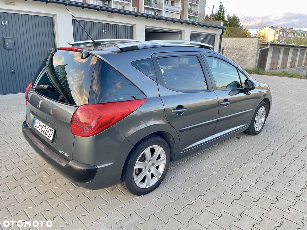 Peugeot 207 - 4
