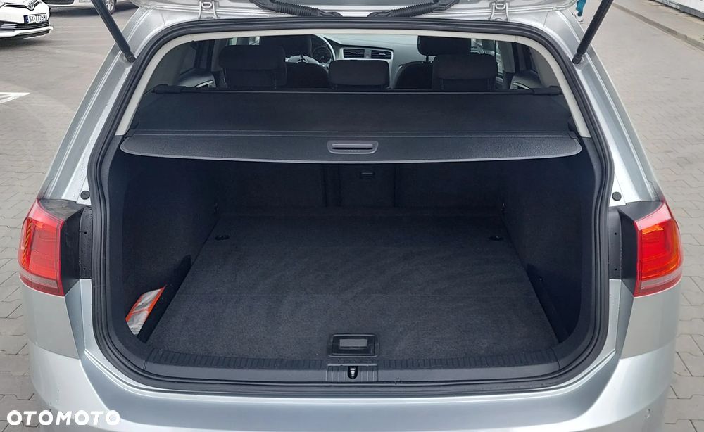 Volkswagen Golf 1.6 TDI BlueMotion Comfortline - 20