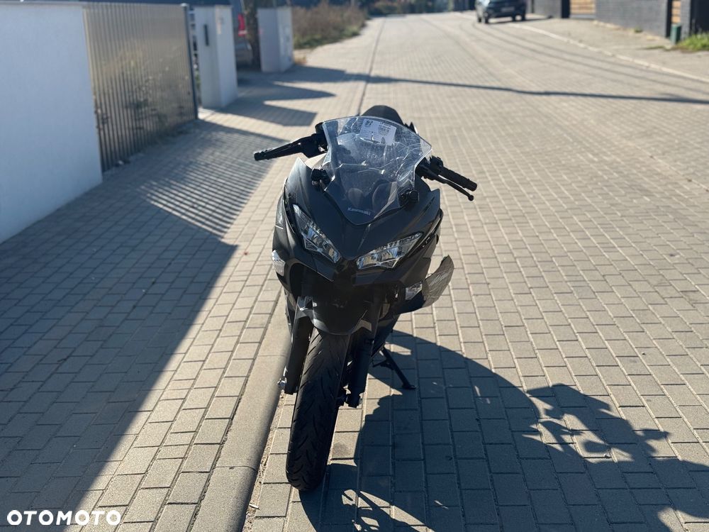 Kawasaki Ninja 400 - 21