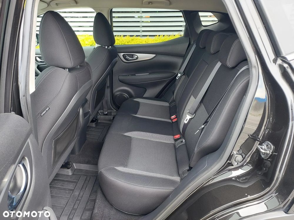 Nissan Qashqai 1.3 DIG-T N-WAY - 26